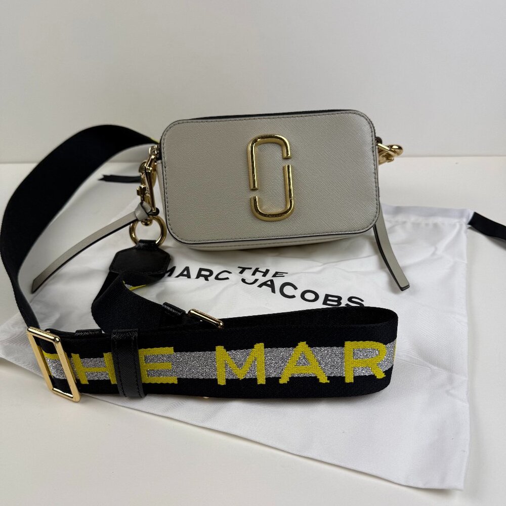 Marc Jacobs The Snapshot Light Beige/Pale Pink Saffiano Leather Crossbody Bag